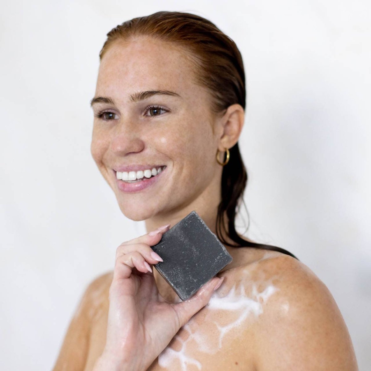 /kit•sch/ - Charcoal Detoxifying Body Wash Bar - XQ